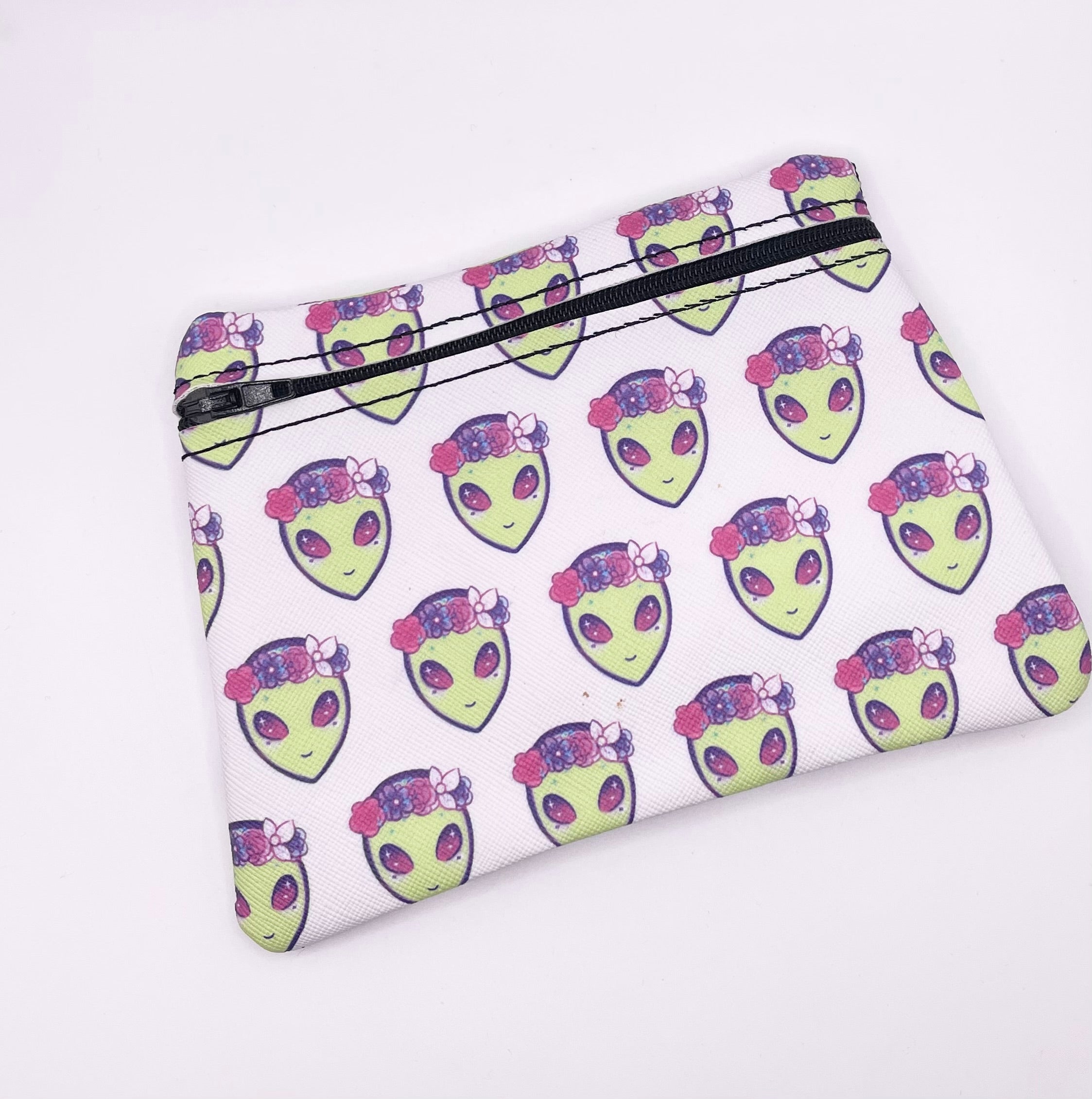 Alien Purse